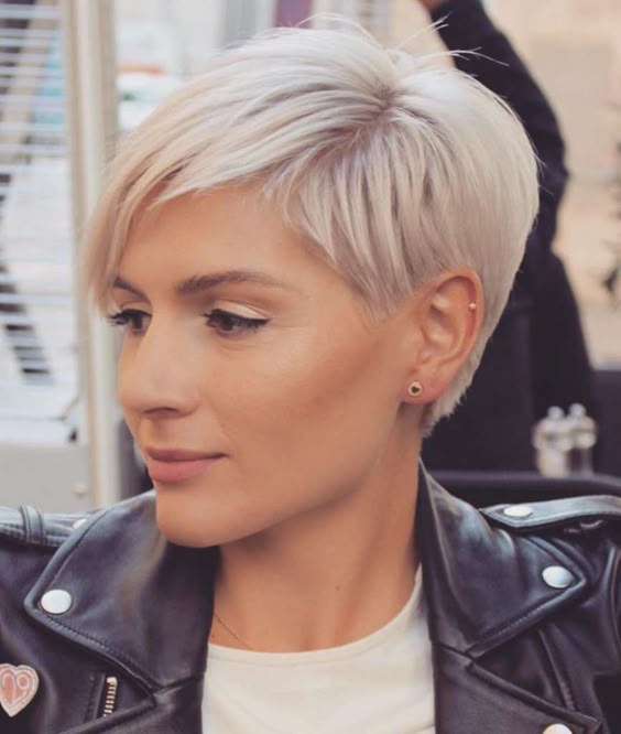 Short Hairstyles Irina Games - 7 | Fashion and Women