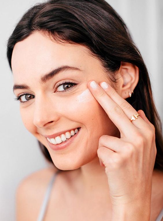 Everyday Sunscreen - Water Resistant, Lightweight w/ Natural Extracts â Supergoop!