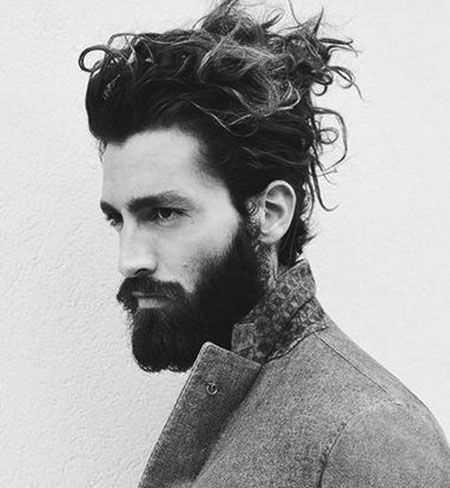 28 Besten Manner Lange Lockige Haar Ideen Mit Bildern Lockige Haare Lange Lockige Haare Coole Manner Frisuren