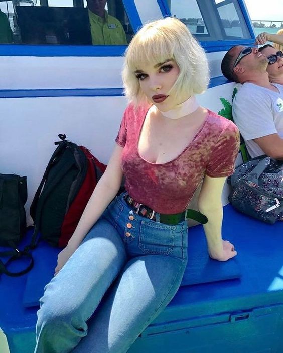 3,046 Likes, 28 Comments - Ashley Renee (@vivadrag) on Instagram: âIgnore the ppl in the back LMAO but I used to make posts like this all the time when I only hadâ¦â