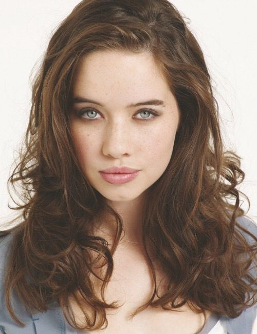 Face Claims - ♛ Anna Popplewell