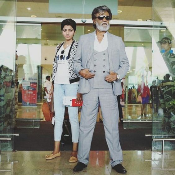 Wowww... That\'s another great pic from #kabali 😍 #Thalaivar on his own style 😎 #rajinikanth #dhanshika #kabalida