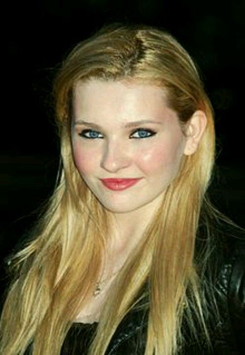 Abigail Breslin.