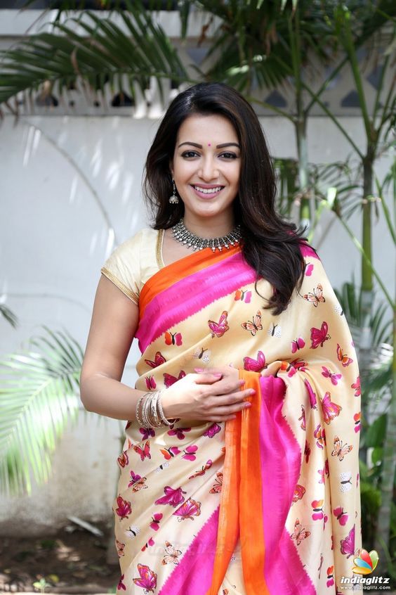 Catherine Tresa Photos - Telugu Actress photos, images, gallery, stills and clips - IndiaGlitz.com