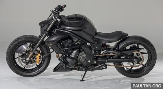 Kawasaki ER6N "BOBR" by Kenstomoto - Review