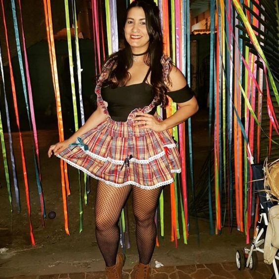 Conheça os melhores looks com saia de Festa Junina Moderna