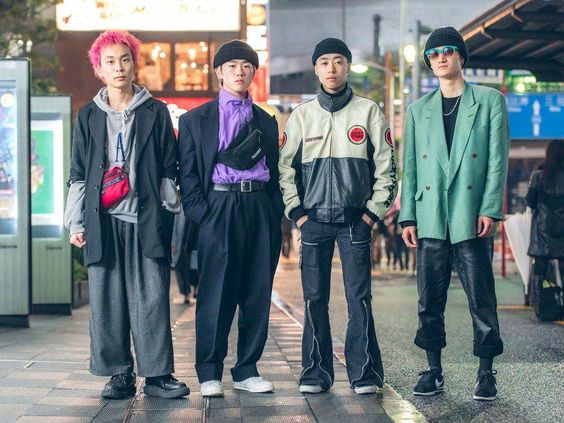 Tokyo'da sokak stili baÅka bir seviyededir. Bu slayt gösterisinde Tokyo Moda Haftası'nın en iyi görünümlerini takip edin. #bestkoreanfashion