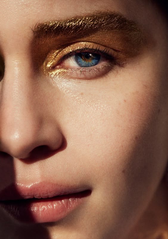 How Emilia Clarke Won the Hearts of the World — Even Beyoncé