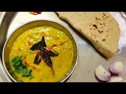 Maharastrian famous Pithal bhakri | Pithal with tadka | Sinhagad Pithala |सिंहगढ पिठलं भाकरी - YouTube