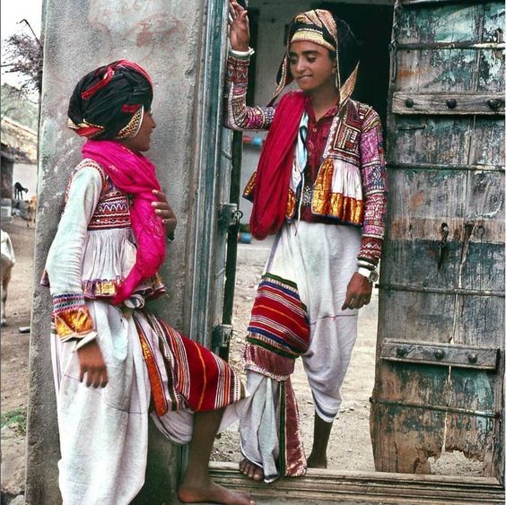 Vintage Indian Hand Embroidered Mens Rabari Shirt (kedia)