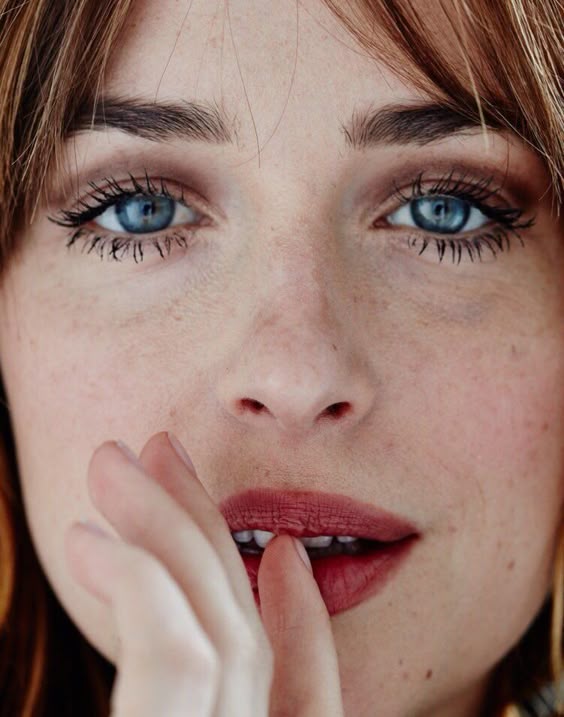 UPDATED: New/Old Photoshoot Outtakes of Dakota