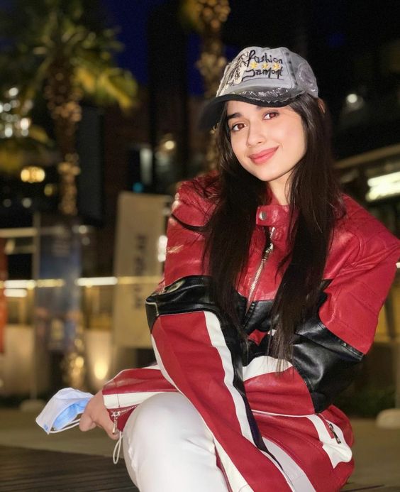 JANNATXUNIQUE29 on Twitter: "Smile 😊 @jannat_zubair29 #jannatzubair… "