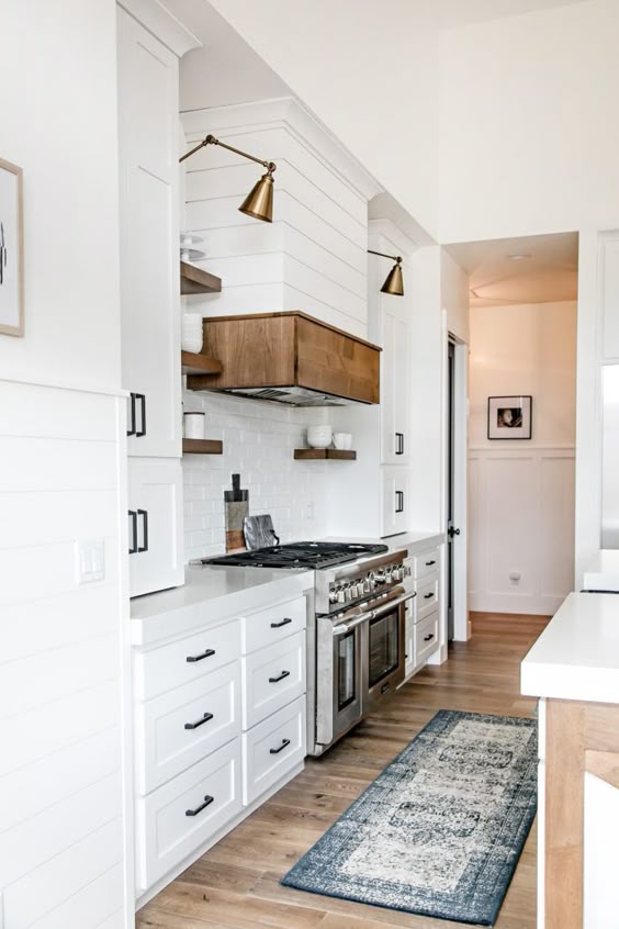SMI Modern Farmhouse Kitchen and Dining Nook - Sita Montgomery Interiors