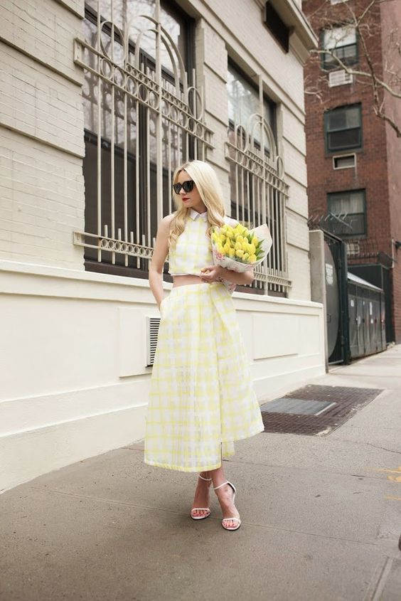 An all yellow outfit on Atlantic-Pacific // Click through for more spring style inspiration on the blog