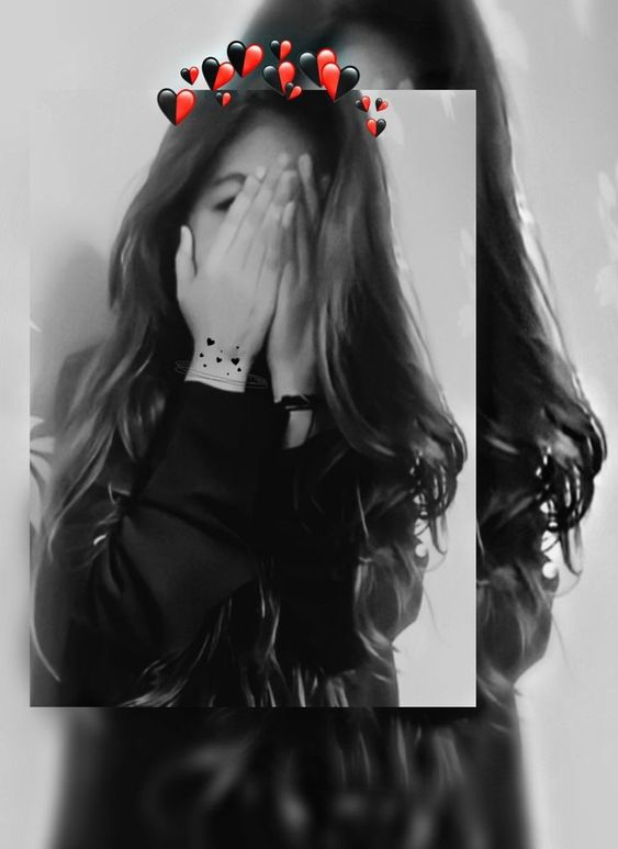 Best 30+ Instagram Hidden Face Pose For Girls Dp