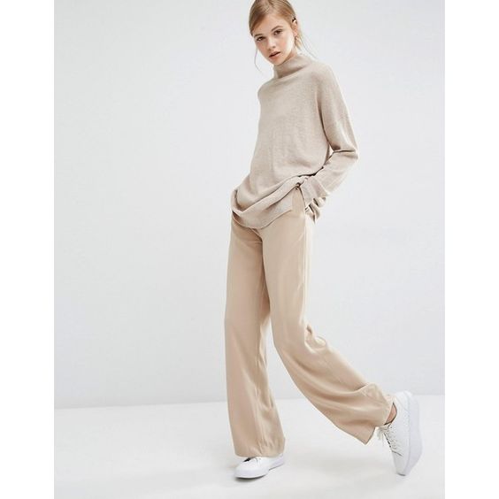 Paisie Wide Leg Trousers With High Waist And Side Pockets (5.285 RUB) ⤠liked on Polyvore featuring pants, tan, loose pants, high rise pants, high-waisted wide leg pants, zipper pants and high-waisted trousers