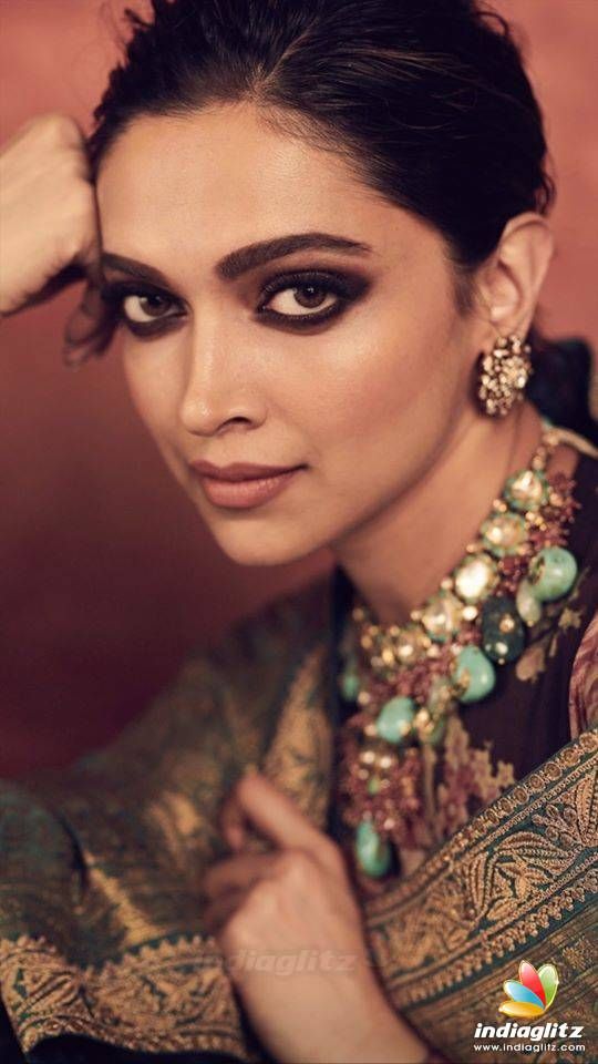 Deepika Padukone Photos - Bollywood Actress photos, images, gallery, stills and clips - IndiaGlitz.com