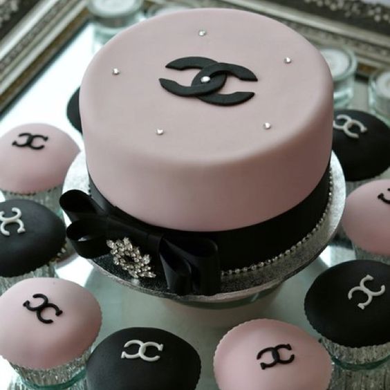 Chanel Cake pastel de quince
