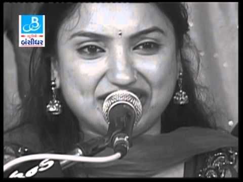 Kirtidan Gadhvi Sangeeta Labadiya Juganbandhi Dhammal Part - 2 - YouTube