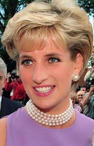 Pin By Laetitia Rossouw On Diana S Princess Diana Hair Princess Diana Fashion Princess Diana Pictures