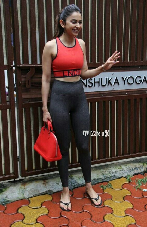 40 Unseen Photos Of Rakul Preet Singh Increasing Hot in Kollywood Industry