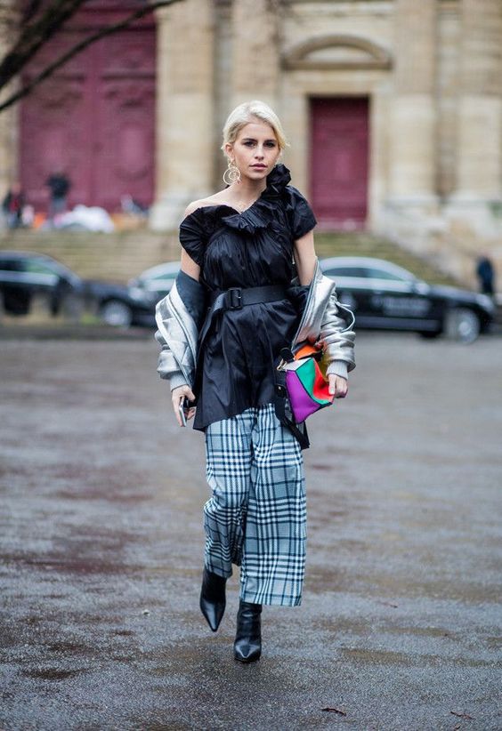 Latest Summer Outfits Collection. Lovely Look. The Best of street fashion in 2017.