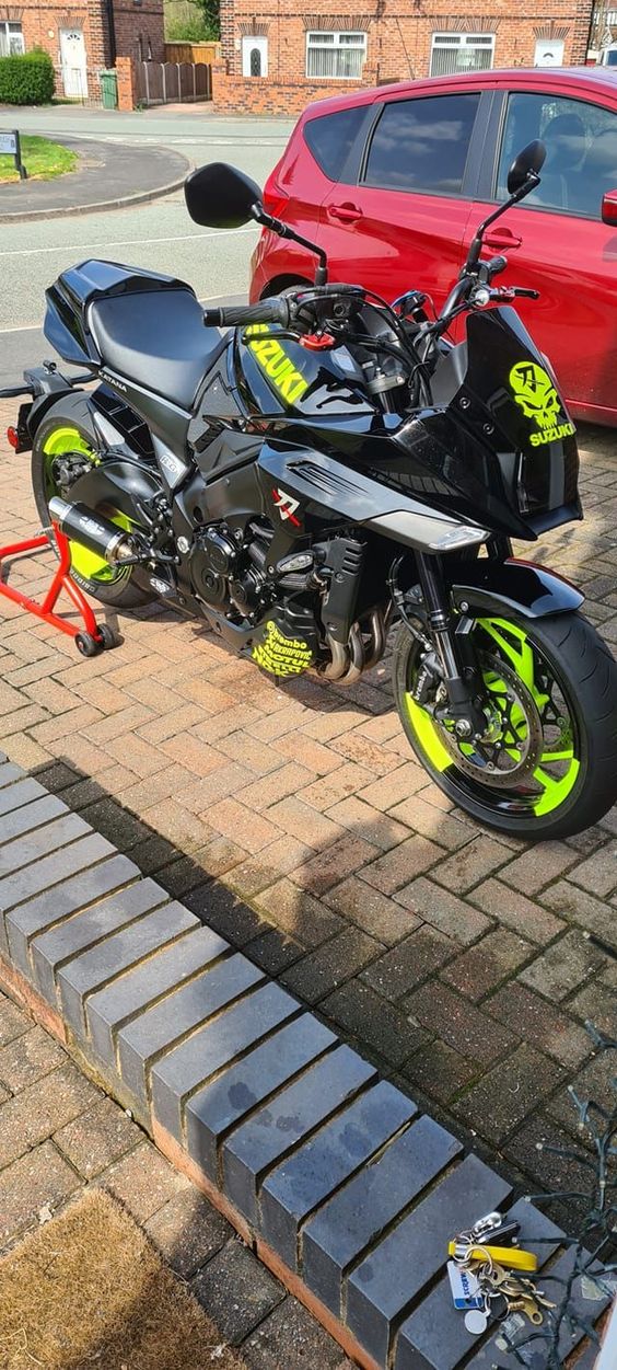 suzuki-katana