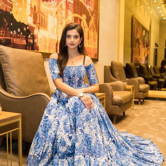 shruti-sharma-s**y