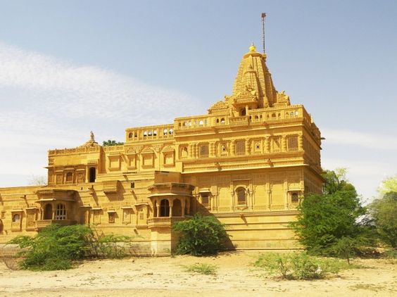 Located adjacent to the famous Amar Sagar Lake and south of Lodurva, there is a Jain Temple dedicated to Lord Parshwanath, called Adeshwar Nath Jain temple.