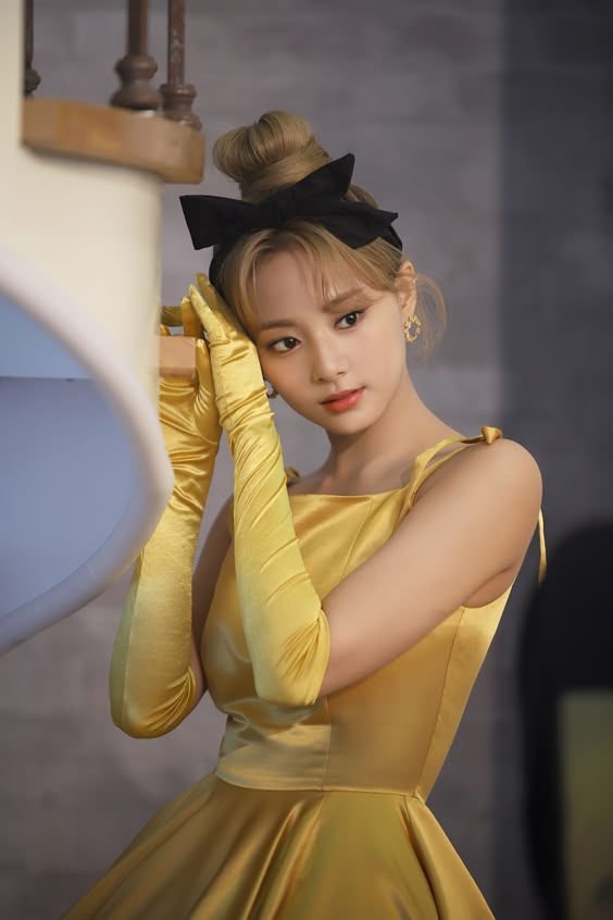 191218 JYP Naver update - TWICE Once Halloween 2 Fan Meeting Goods Photoshoot