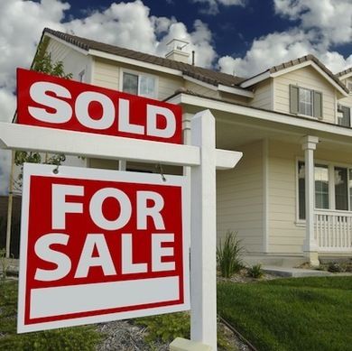 The house is yours—almost. Make sure you don't fall victim to these common pitfalls that might break the deal.