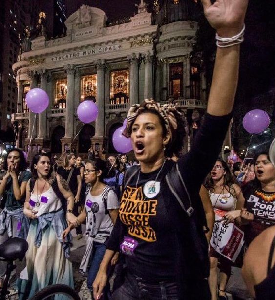 Cuando nos matan a una luchadora el dolor es más grande, pero más grande será también la lucha. Te multiplicarás por miles, Marielle. #MariellePresente