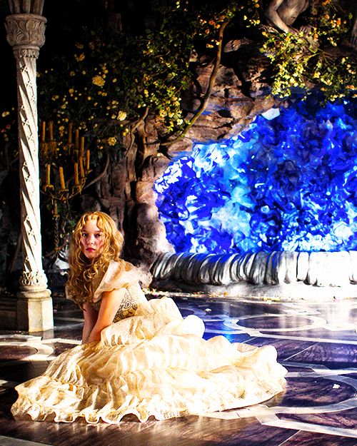 Léa Seydoux - La Belle et le Bete (dir: Christophe Gans - 2014) This French version of Beauty and the Beast although we have known the story for many years, this movie is indeed unique and full of colors beautiful sceneries and a whole new concept added to the story! I loved it along with the amazing wardrobe!