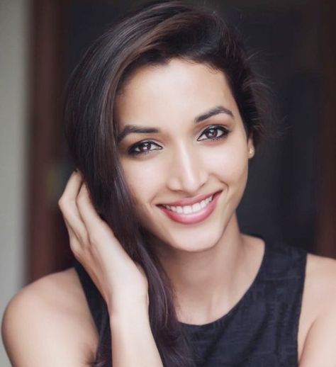 Srinidhi Shetty: Bio, Height, Weight, Age, Measurements