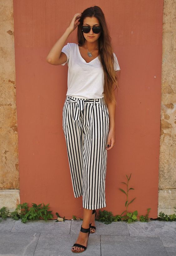 An easy summer outfit in striped culottes. Read the full post hereâ¦