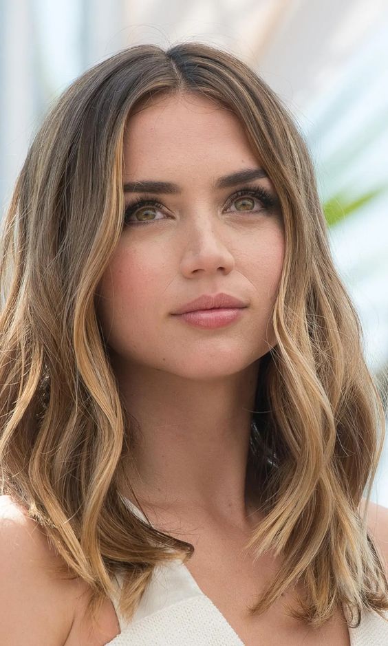 Ana de Armas’ 10 most dramatic hair makeovers