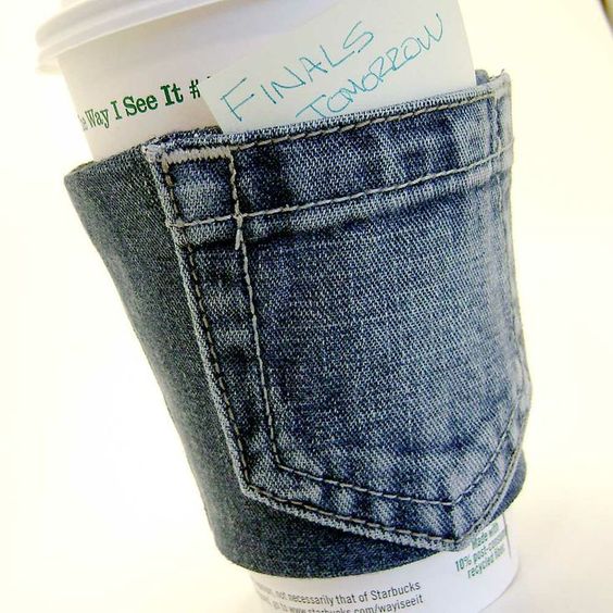 Cup holder with a pocket! Zz