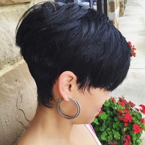 short stacked bob