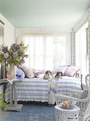 Front Porch Ideas to Perk Up the Entrance of Your Home