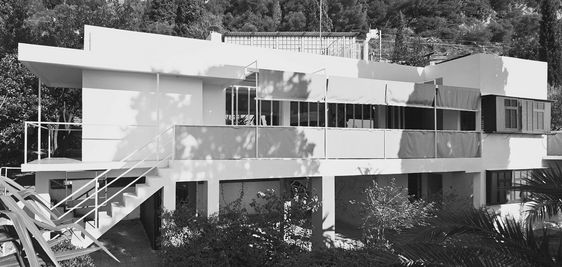 Eileen Gray’s E1027 (1929)