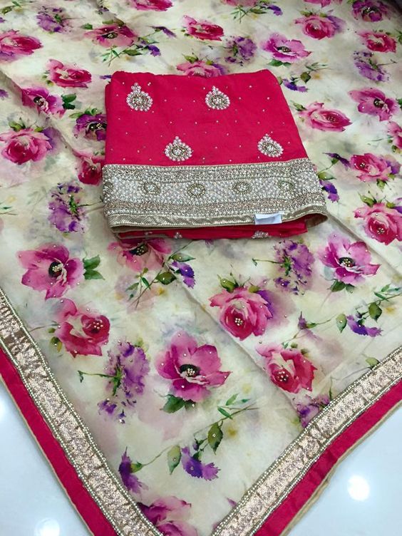 Pin By Ghinwa Arbid On Munii In 2020 Indian Suits Punjabi Bollywood Outfits Indian Bridal Fashion