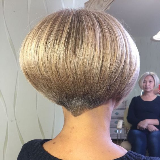 stacked bob with bangs