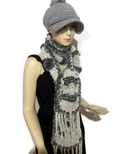 THE SHADES OF GRAY SCARF, knitted light gray alpaca yarn, gray polyest – Andrea Designs