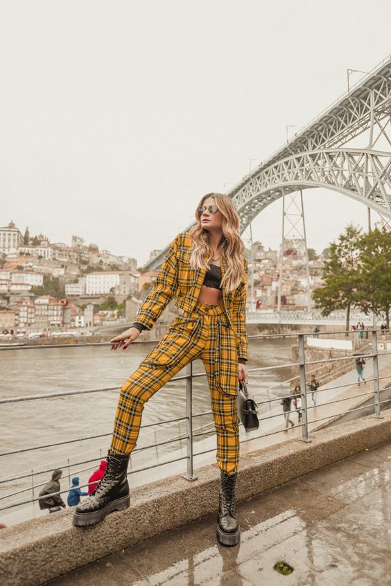 LOOK DO DIA: XADREZ AMARELO BY SKAZI | Thássia Naves