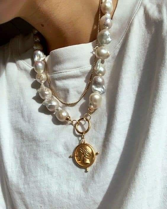Pin By Mirna On Ideas O Beautiful Jewelry Gold Pearl Jewelry Jewelry Accessories