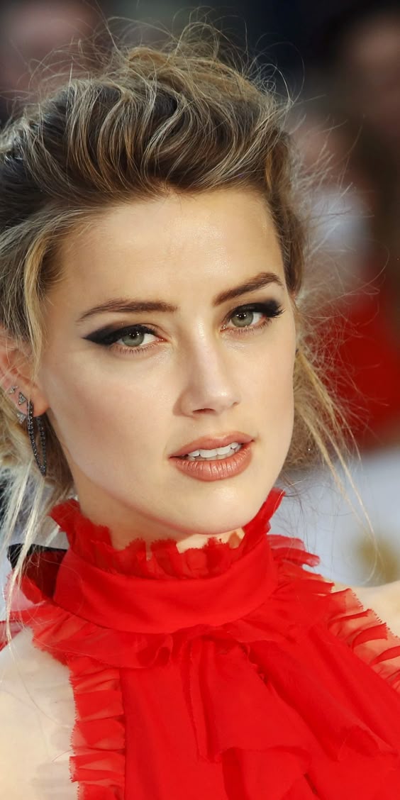 Actress, famous, Amber Heard, 1080x2160 wallpaper