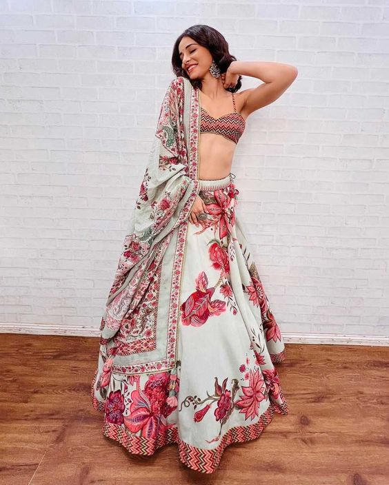 Ananya Pandey flaunts a floral lehenga set at "Umang\'22!"