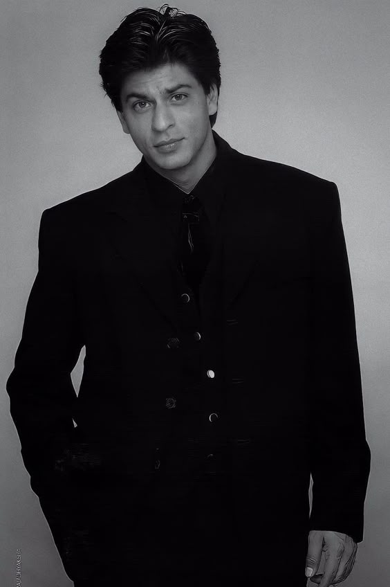 b/w SRK