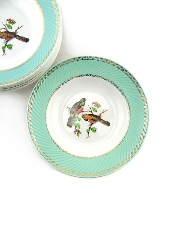 aspect porcelaine fine élégante plats robustes pour mariage et salle à manger haut de gamme collection Ocean Mist Argent Silver Spoons 1833-TT Service de table 40 pièces 20 assiettes