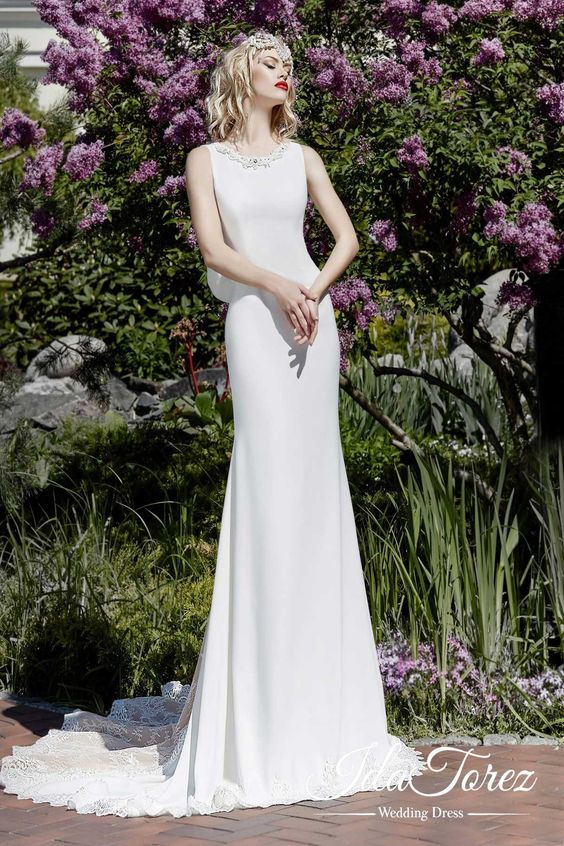 Chic Trumpet-Mermaid Jewel Natural Sweep-Brush Train wedding dress
